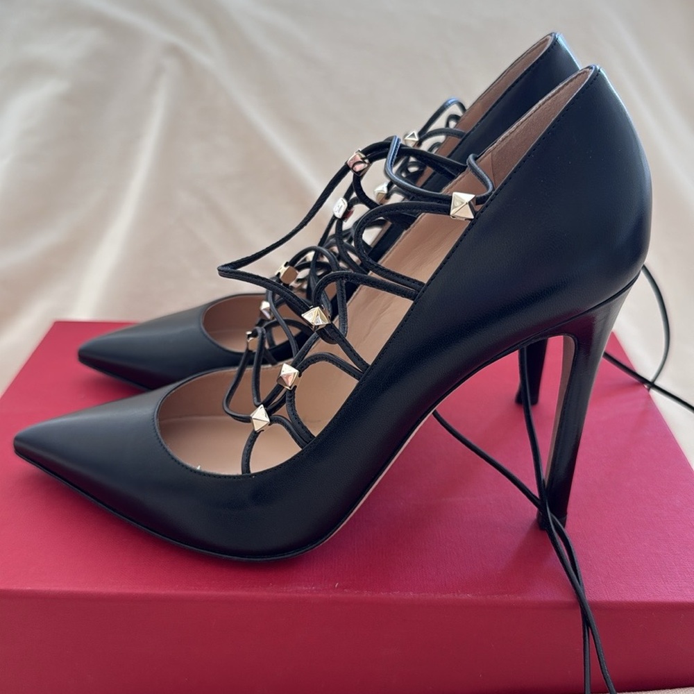 Valentino Heels - Picture 5 of 13